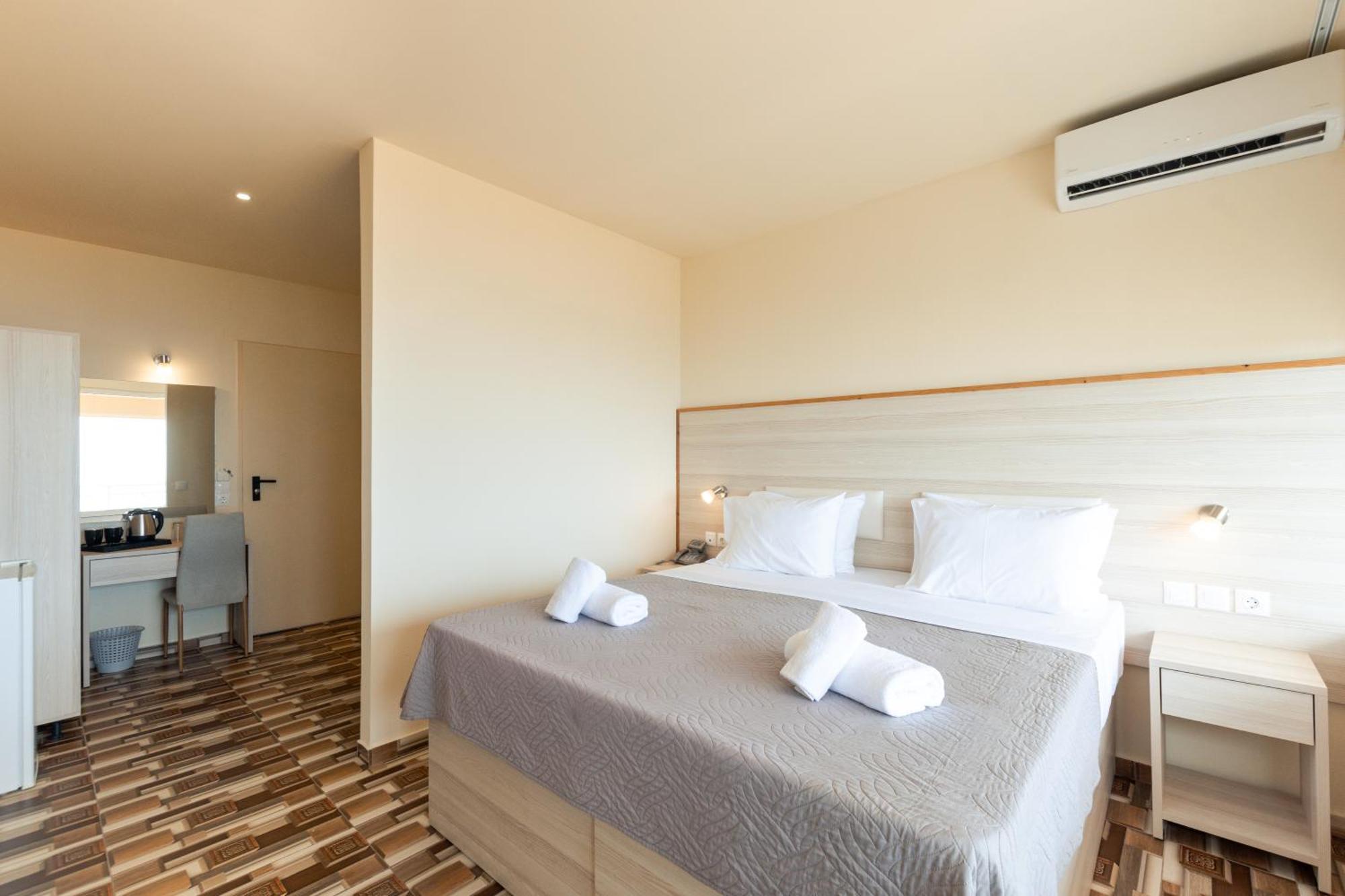 Aqua Sun Village Limenas Chersonisou Exterior foto