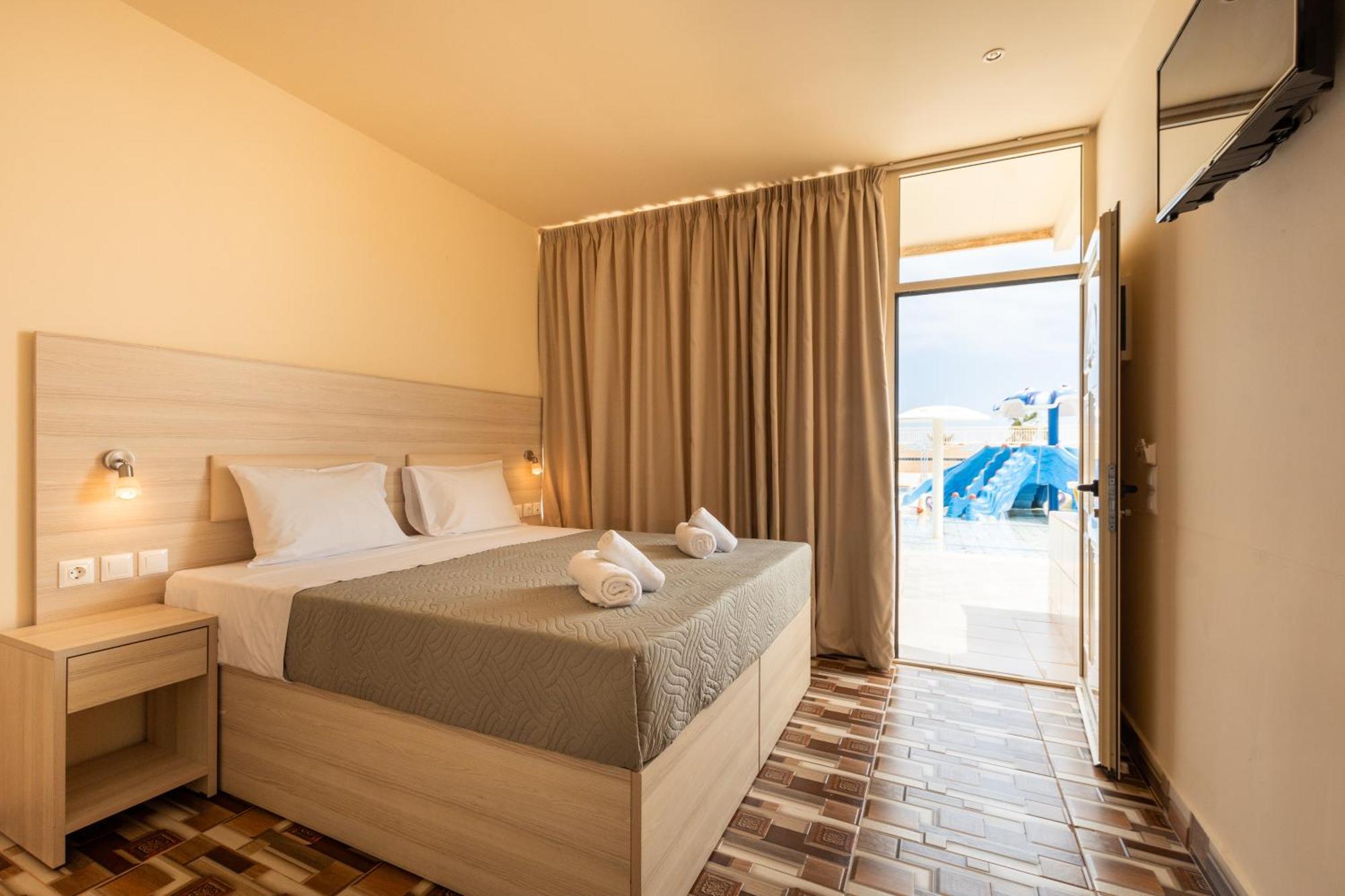 Aqua Sun Village Limenas Chersonisou Exterior foto